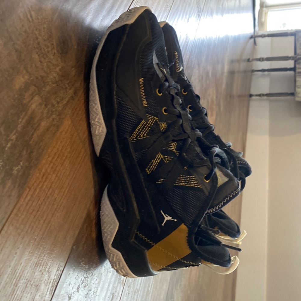 Jordan’s 9.5 Mens